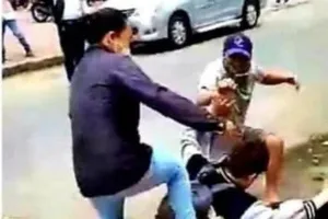 Từ gí điện thoại quay phim đến ném đá: Người dân cần được bảo vệ