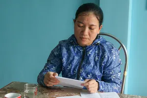 Ôm nợ ​vì tin cò xuất khẩu lao động