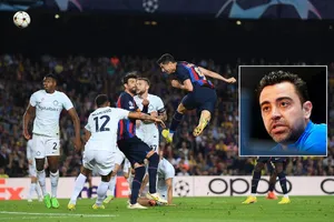 Xavi tự ái sẵn sàng ra đi sau “siêu kinh điển” 