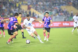 Khi ‘cỗ’ trụ hạng to hơn ‘mâm’ vô địch 