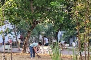 Người dân góp sức biến bãi rác thành công viên 
