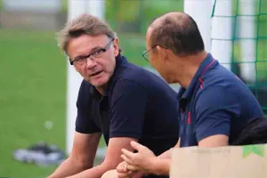 Nếu “phù thủy trắng” kế nhiệm ông Park Hang-seo… 