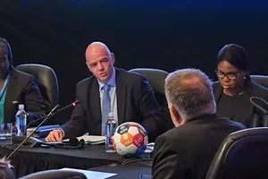 FIFA mở ra nhiều giải rồi lập bộ phận lo sức khỏe của cầu thủ 