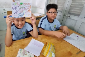 Tuyển sinh đầu cấp: Áp lực “rồng vàng” 