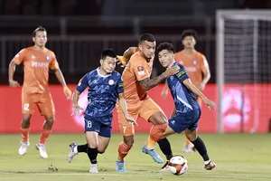 V-League nóng như lò lửa 