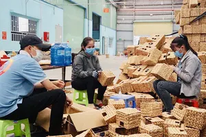 Đề xuất doanh nghiệp đóng BHXH ít nhất 70% lương 