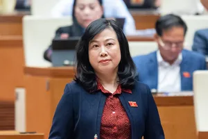 Cử tri muốn biết bao giờ bỏ giấy chuyển viện, luật hóa dạy thêm