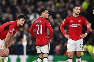 Old Trafford giờ là nơi đau khổ nhất của MU