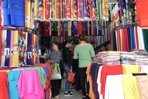 Nhiều hộ kinh doanh vẫn lúng túng với hóa đơn điện tử mới