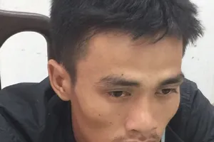 Giết người vì không cho mượn cây móc sắt