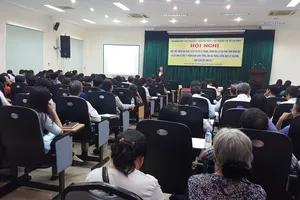 Bạo hành kiểu “dán hình, tắt tiếng”