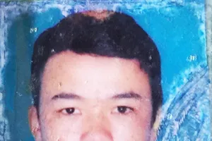 Bị chê nhỏ mà xấc, thanh niên vác mã tấu đến quán nhậu