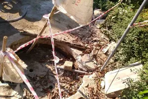 Điều chỉnh đường bê tông “né” giếng cổ