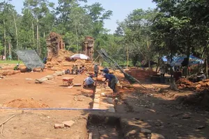 Phát hiện con đường cổ hàng trăm năm tuổi ở Mỹ Sơn