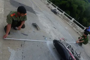 Va chạm xe máy kinh hoàng, ba người tử vong