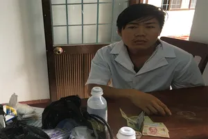 Xưng bác sĩ vào BV Quảng Ngãi lừa người nhà bệnh nhân