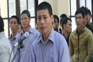 Cựu phó đồn Biên phòng bảo người phá rừng sang Lào trốn