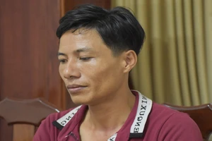 Hiếp dâm trẻ em rồi trốn truy nã