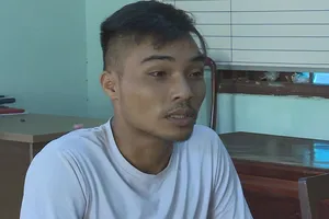 Nhậu xong xách dao chém người vì nghi dụ dỗ vợ mình