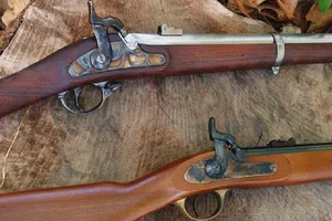 Bắn súng vào lùm cây khiến bạn săn tử vong