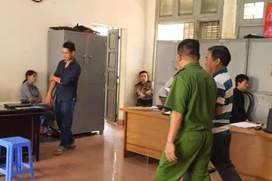 Nữ MC đám cưới kiêm chủ sòng bài