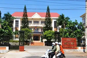 Vụ xài bằng không hợp lệ: Đề nghị Sở Y tế Đắk Lắk làm rõ