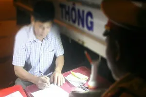 Say xỉn khi lái xe, 1 tài xế bị phạt 35 triệu đồng