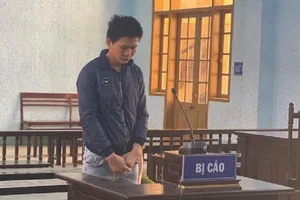 Cậu ruột hiếp dâm cháu gái sau khi uống rượu