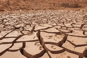 Đập, hồ trơ đáy, nứt toác ở Đắk Lắk, Gia Lai