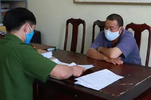 Xé biên bản, đánh công an vì bị kiểm tra quán cà phê