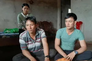 Vụ bí thư xã giết cháu vợ: Gia đình an táng nạn nhân lần thứ 2