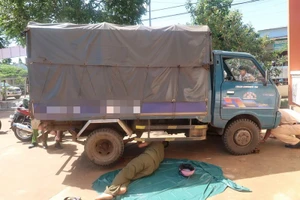 Trích camera, xác định xe tải tông chết người rồi bỏ trốn