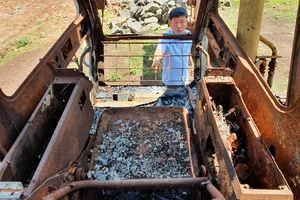 Công an Đắk Lắk chỉ đạo làm rõ vụ xe múc gần 600 triệu bị đốt