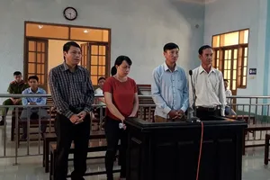 Chánh văn phòng UBND huyện bị xử hình sự 30 triệu đồng