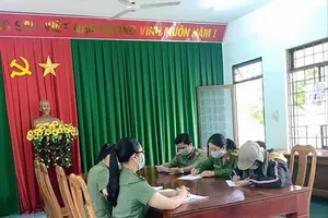 'Bịa' tin có người nhiễm COVID-19, bị công an mời làm việc