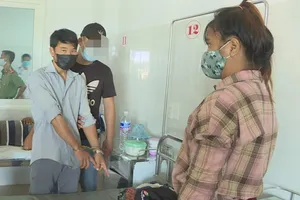 2 người nghiện vào bệnh viện trộm của bệnh nhân