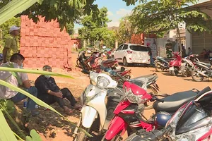 2 vợ chồng tử vong trong căn phòng khóa cửa