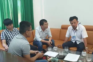 Chủ tịch xã liên quan đến tẩu tán gỗ lậu bị bắt