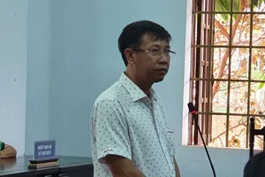 Vụ xăng giả: Bị cáo 'xin nhận hết tội về mình thay con cháu'