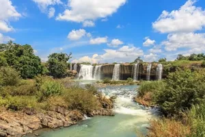 Tìm thấy thi thể 1 người Nga kẹt dưới hốc đá