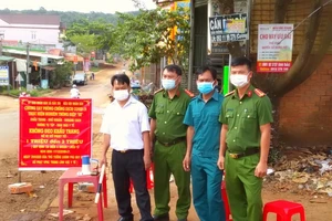 Nhiều người nhà của BN 60204 dương tính với SARS-CoV-2