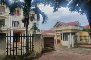 Cho thôi việc theo nguyện vọng Cục trưởng THA Dân sự Đắk Lắk