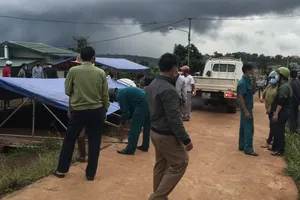 Trượt chân xuống ao, 2 người chết đuối