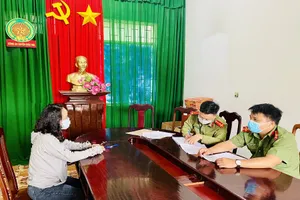 1 phụ nữ bị xử phạt vì xúc phạm lực lượng chống dịch