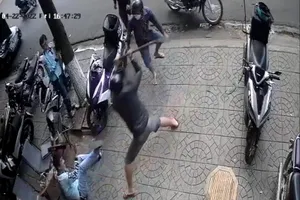 Xác minh clip thanh niên bị chém ở quán cà phê