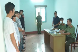 Triệt phá đường dây cá độ bóng đá giao dịch 40 tỉ mỗi tháng