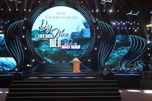 Khai mạc lễ hội du lịch 'Quy Nhơn - Thiên đường biển - rực rỡ sắc màu'