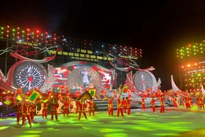  Khai mạc ngày hội văn hoá các dân tộc miền Trung lần thứ IV