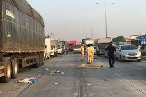 Bình Dương: Một người chết giữa đường nghi bị xe tông