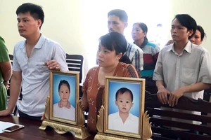 9 năm tù cho tài xế lái xe khách xài bằng giả làm chết 2 trẻ 